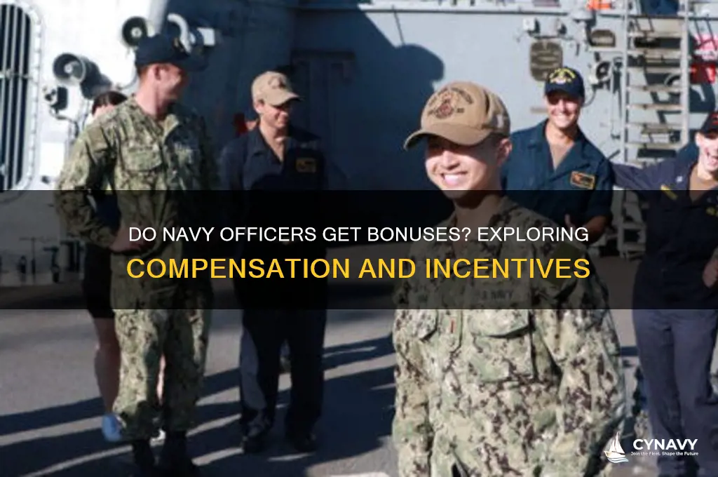 do navy officers get bonuses