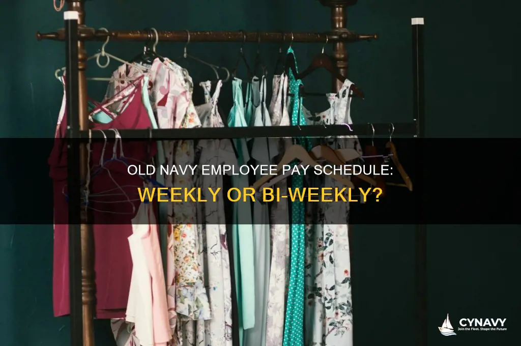 do old navy employees get paid weekly