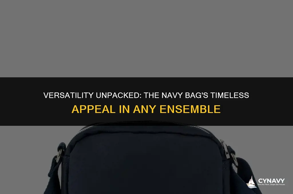 does a navy bag go with everything