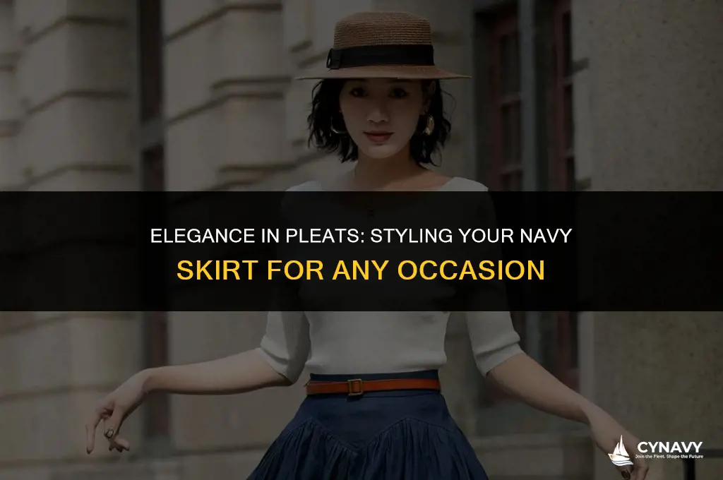 how to wear navy pleated skirt
