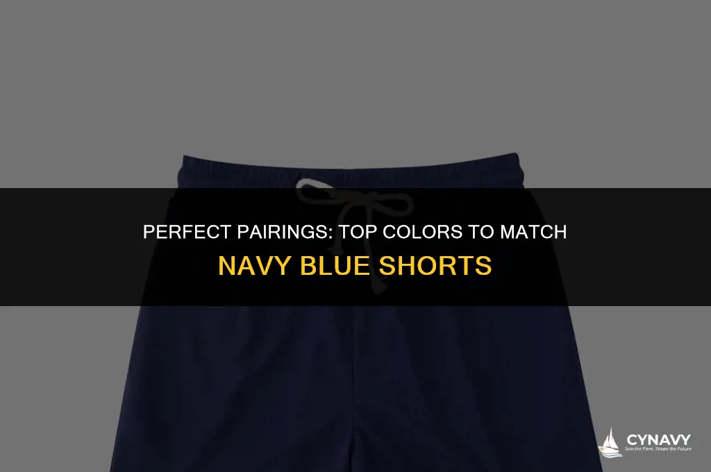 what color shirt goes with navy blue shorts