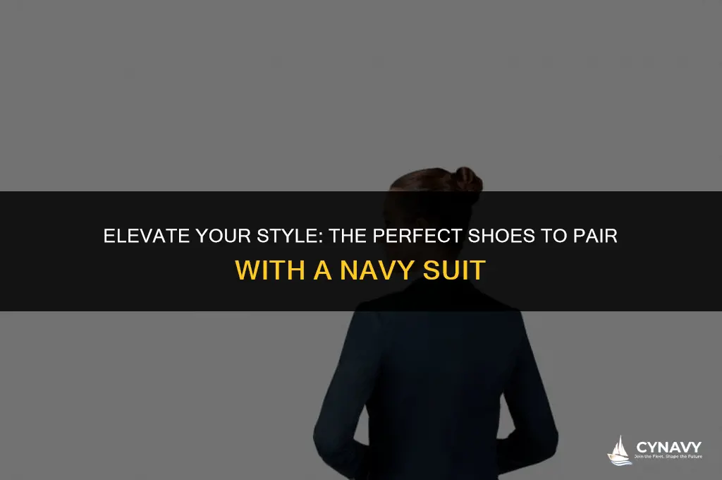 what color shoes to wear with women
