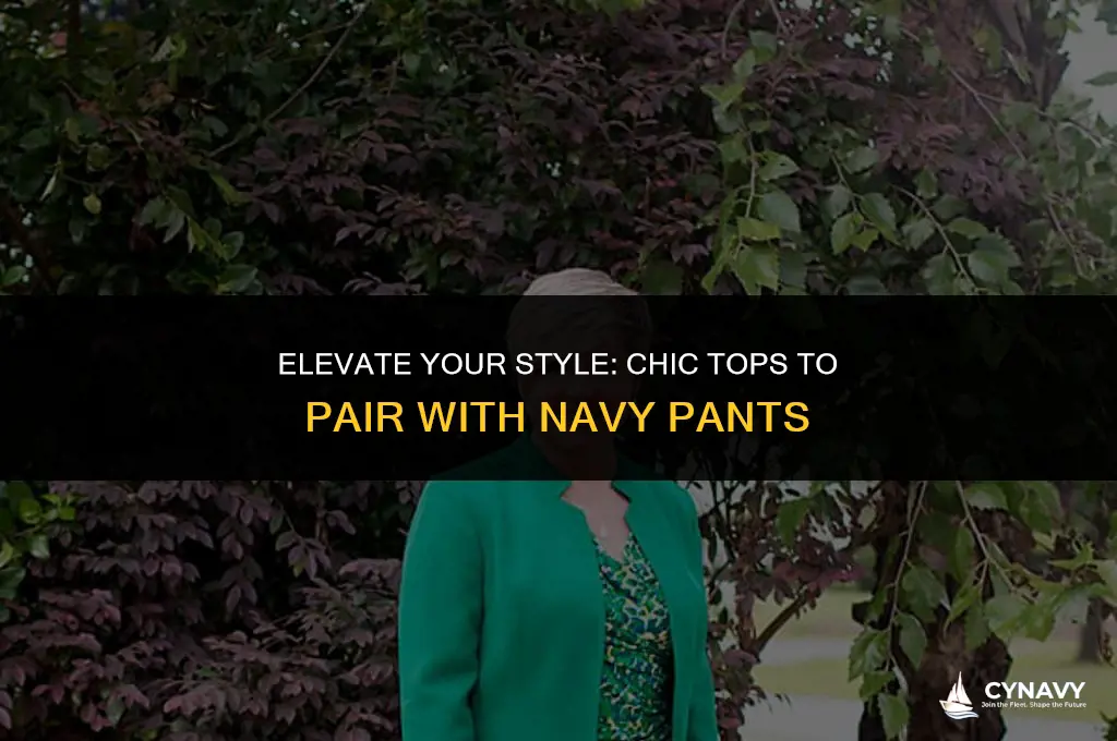 what to wear with navy pants ladies