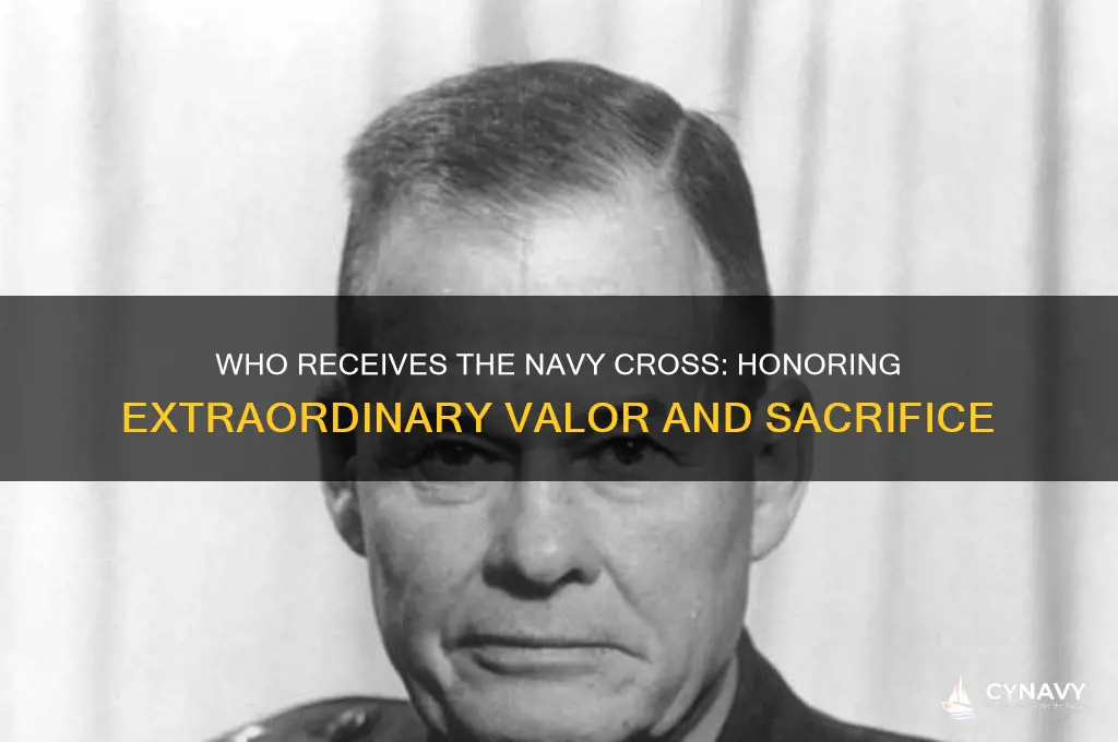who gets a navy cross